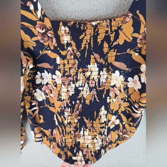 Vigoss Womens Summer Crop Top Long Sleeve Smoked Cuffs Side Zip Floral Browns - Picture 12 of 14